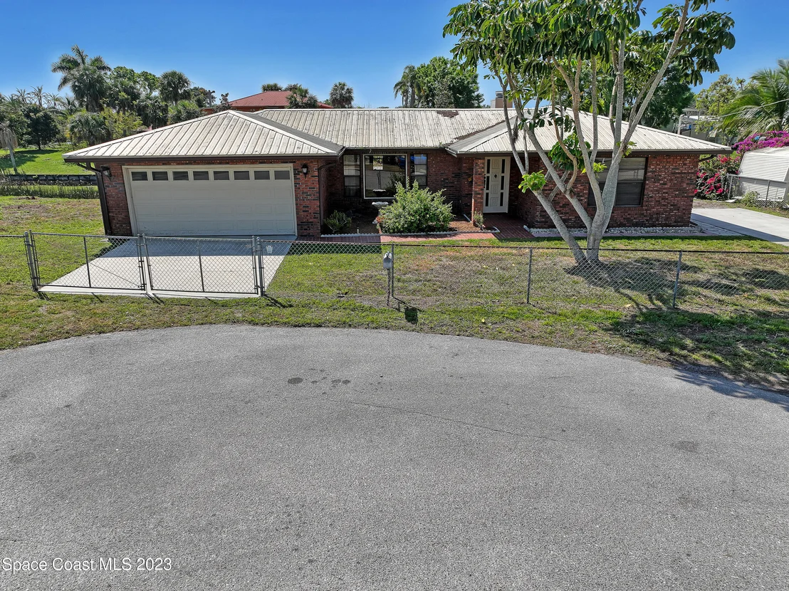 Photo of 2638 SE 32nd Street