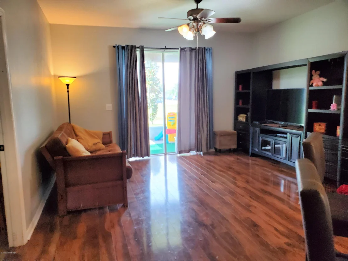 Photo of 3892 Manitoba Way