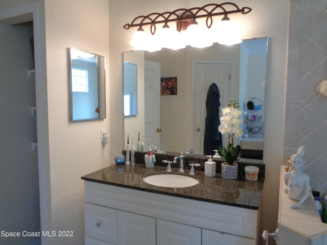Photo of 3329 Lake View Circle