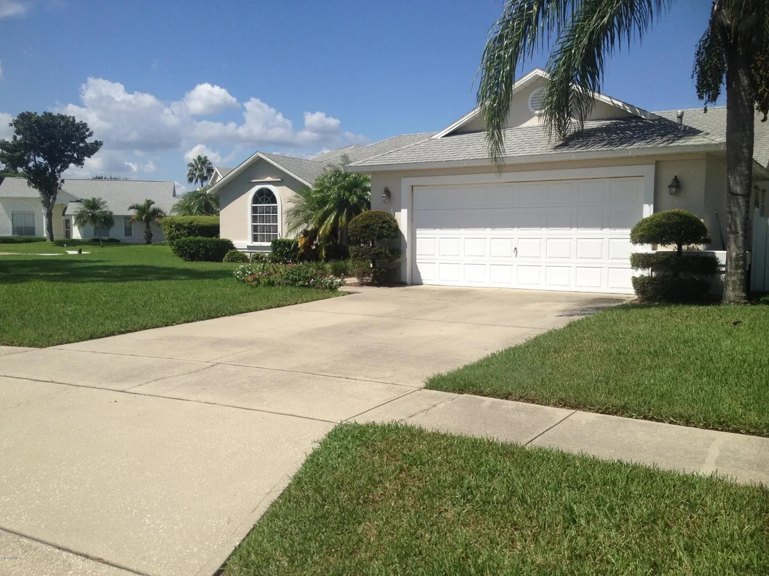 Photo of 740 Lake Drive