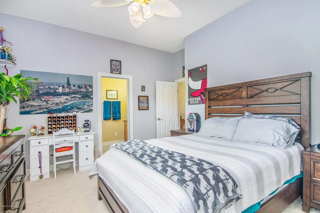 Photo of 717 Oak Park Drive