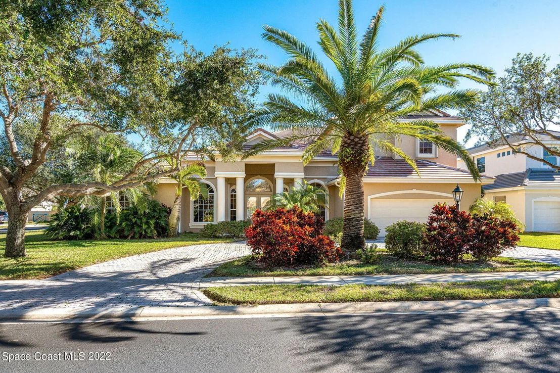 Photo of 233 Flanders Drive