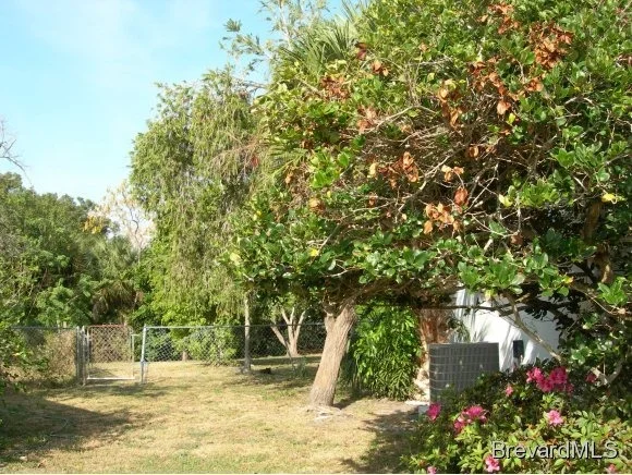 Photo of 832 NE Hampton