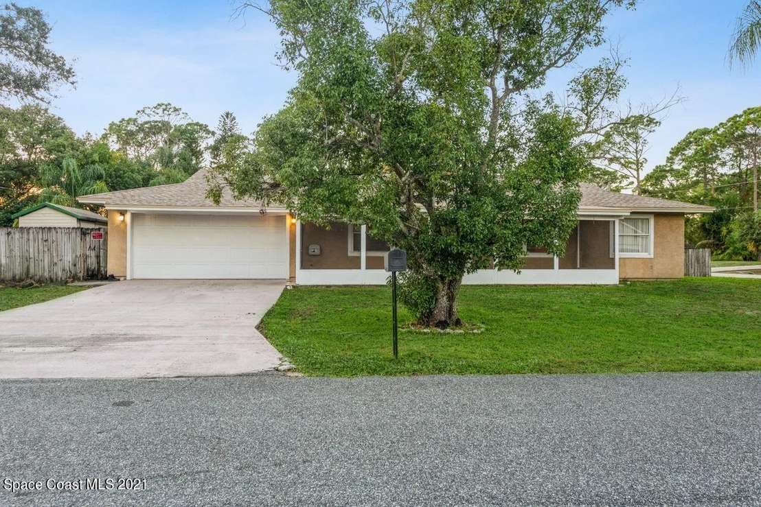 Photo of 7000 Pluto Avenue