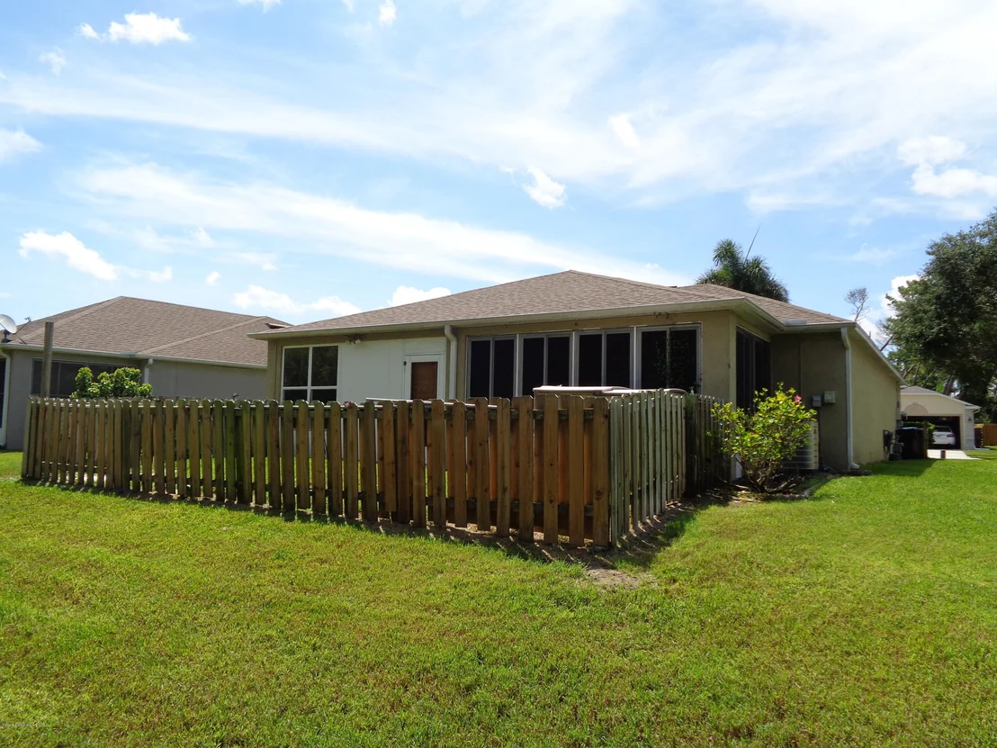 Photo of 2141 NE Spring Creek Circle
