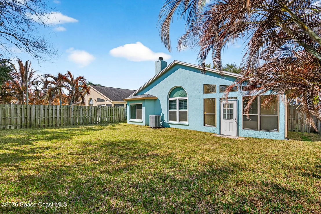 Photo of 7022 Hammock Trace Drive