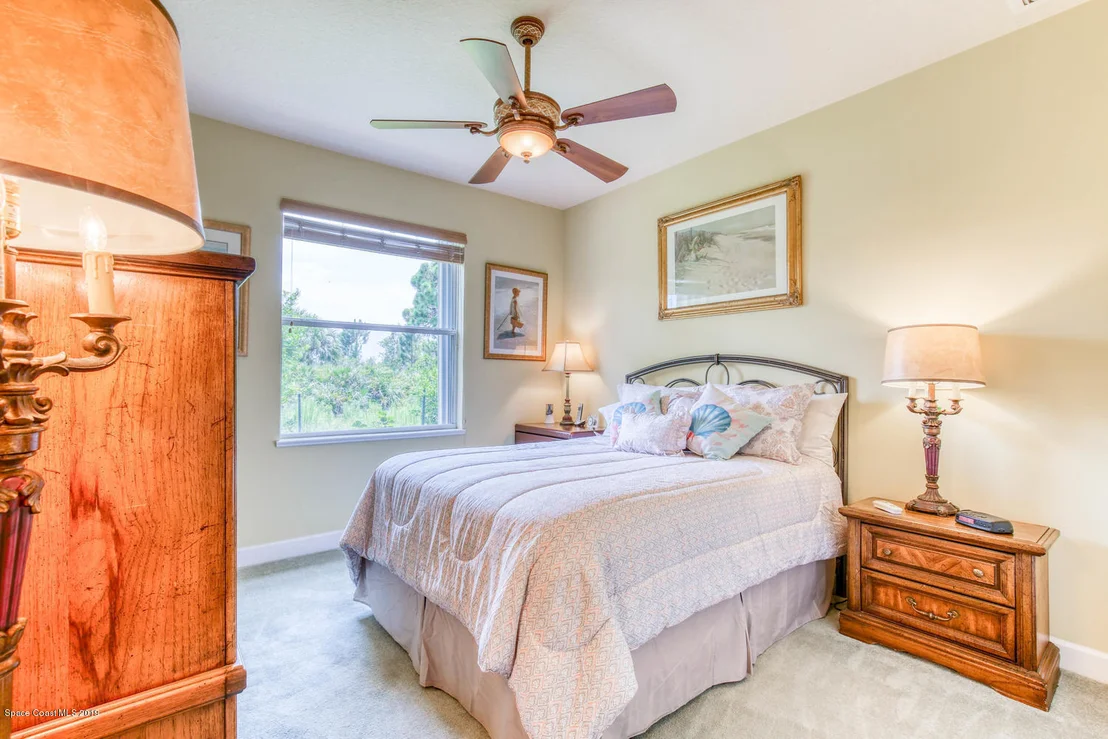 Photo of 979 Warbler Court