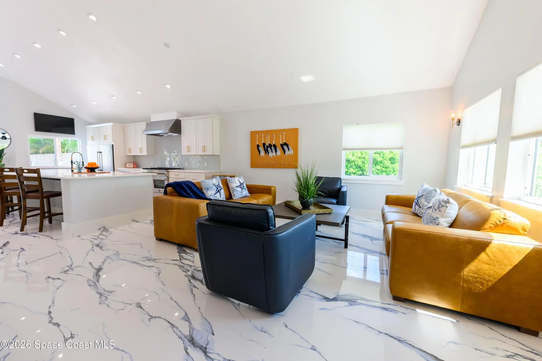 Photo of 398 Riverview Lane