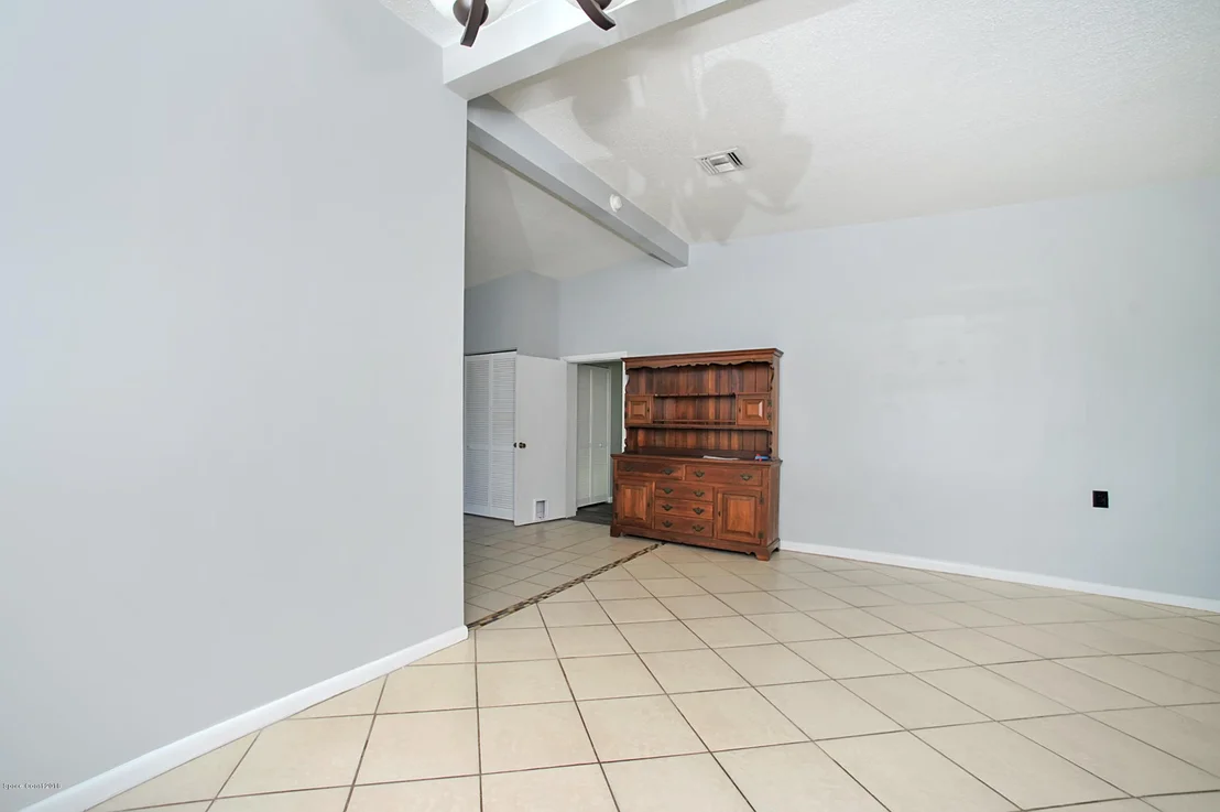 Photo of 1182 NE Bianca Drive NE