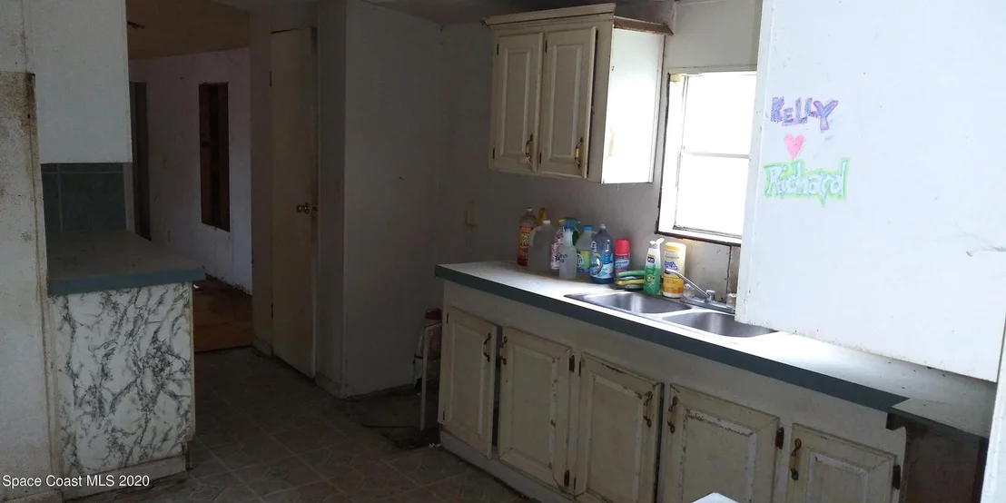 Photo of 6980 Ash Drive