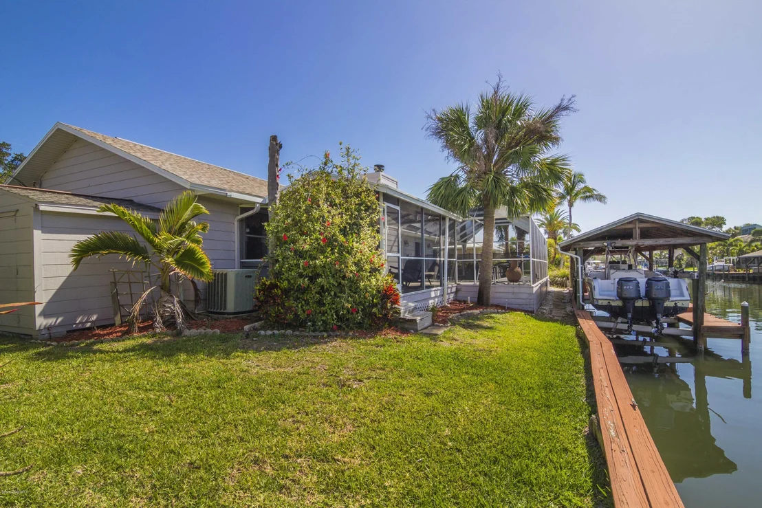 Photo of 351 Nikomas Way
