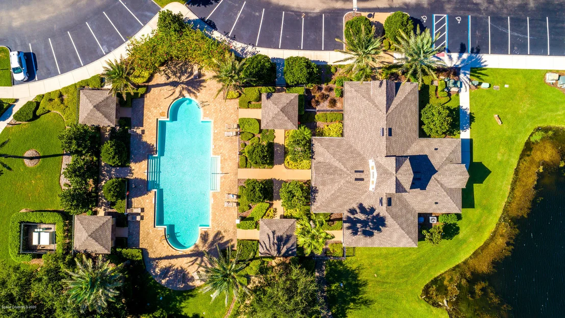 Photo of Unit 310 at 1576 Peregrine Circle