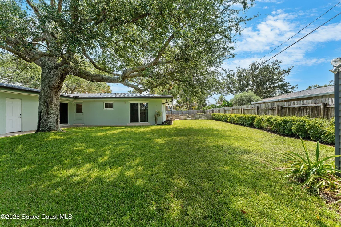 Photo of 545 Seabreeze Drive