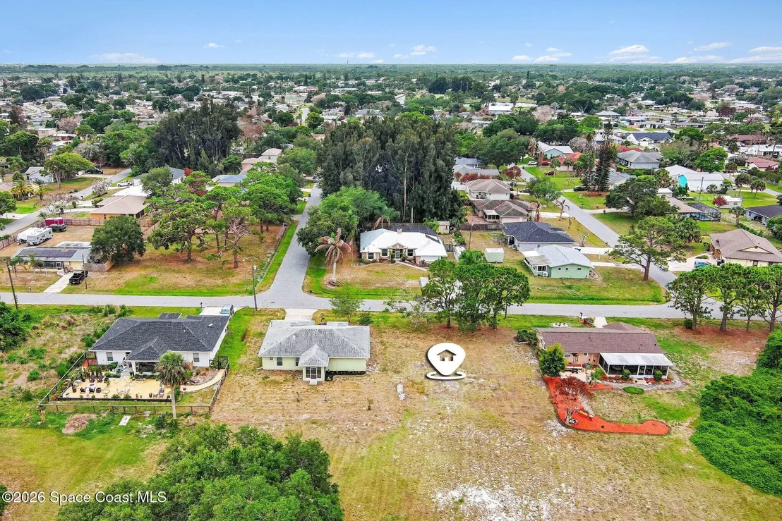 Photo of 1182 Ver Circle NE