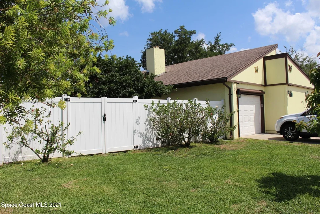 Photo of 133 Woodside Drive