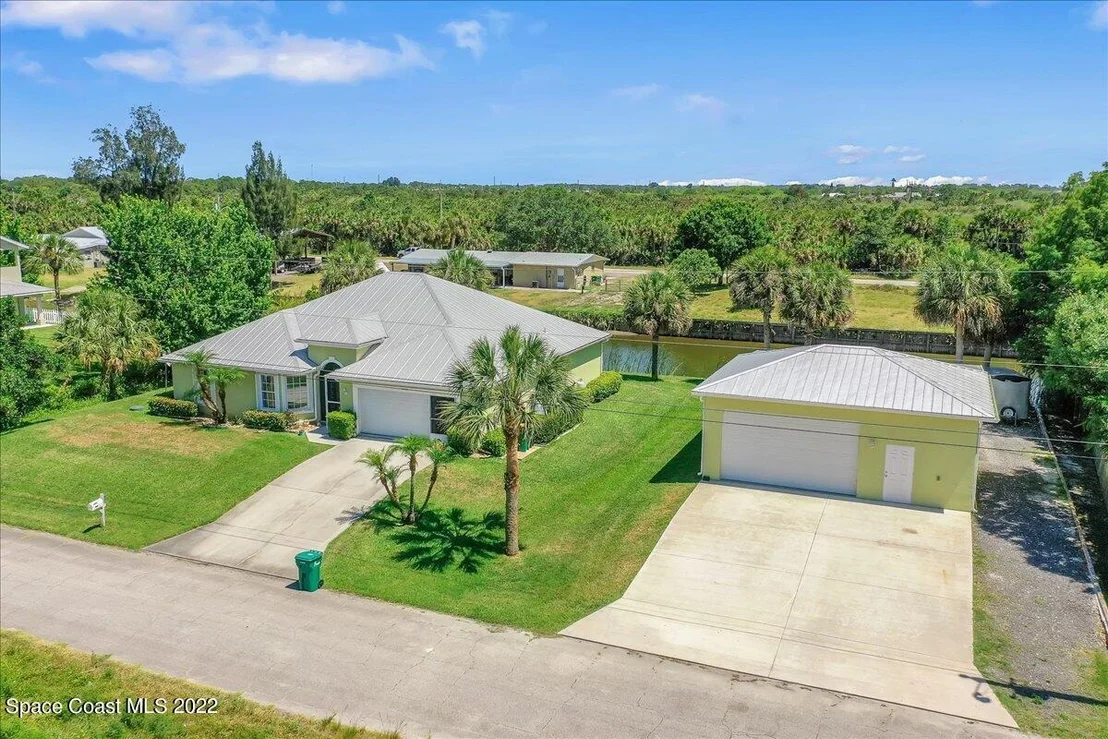 Photo of 5265 Evinrude Road