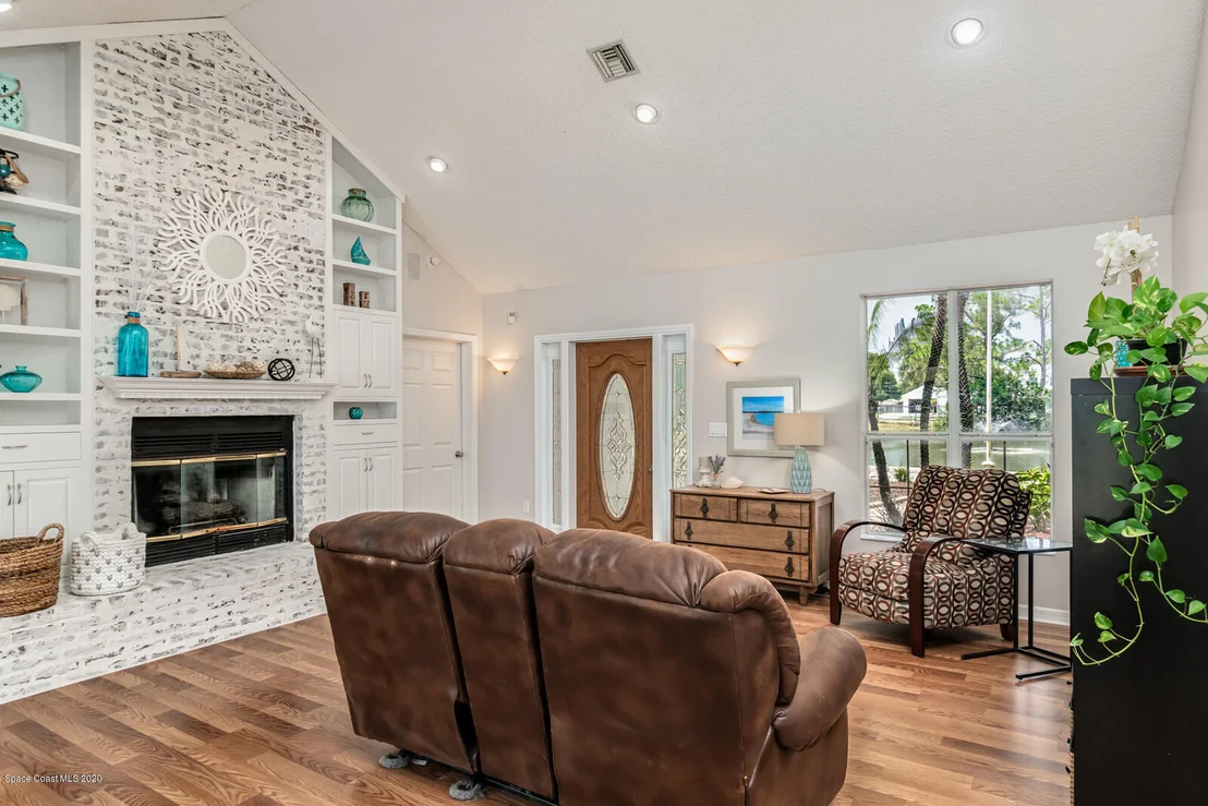 Photo of 4935 Shade Tree Street
