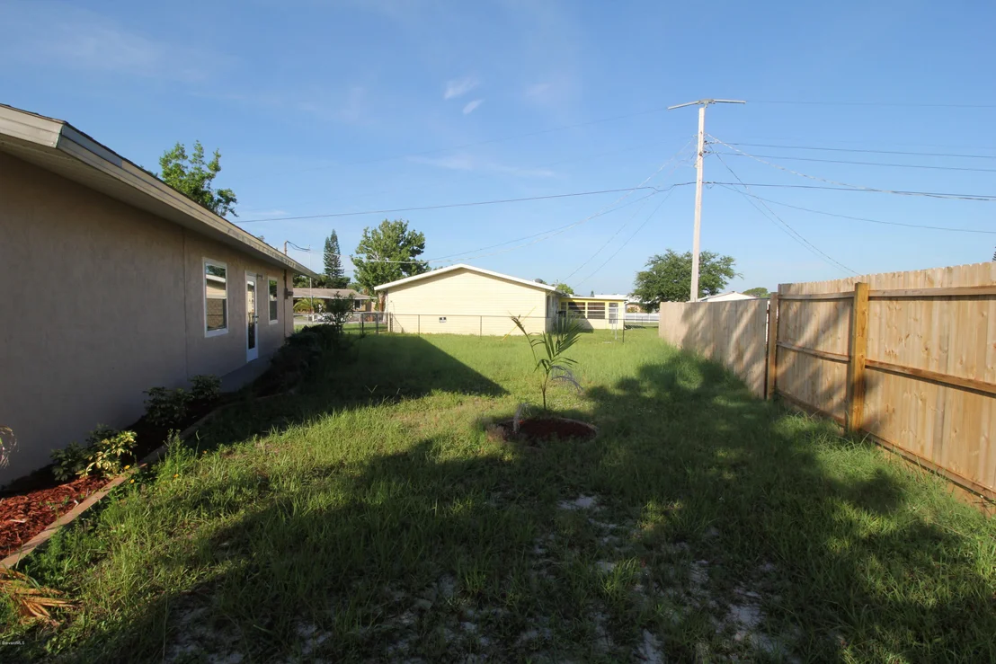 Photo of 1006 Cable Lane NE