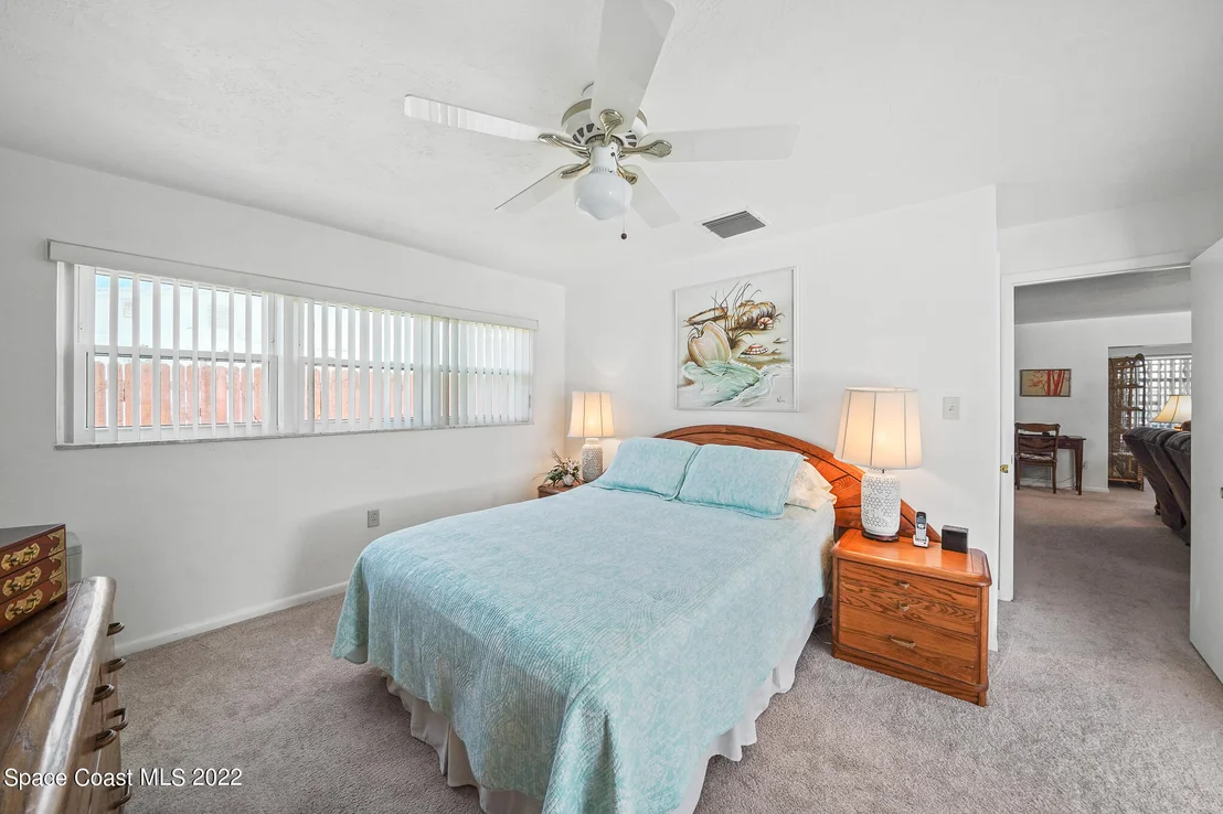 Photo of 453 Cardinal Drive