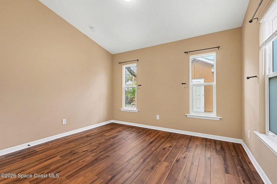 Photo of 683 Old Oak Street