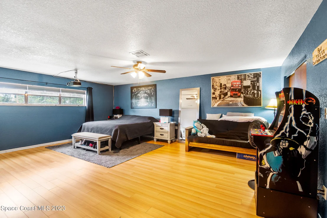 Photo of 2571 Glenn Avenue