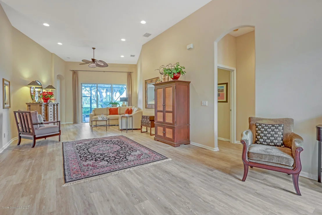 Photo of 130 Whaler Drive