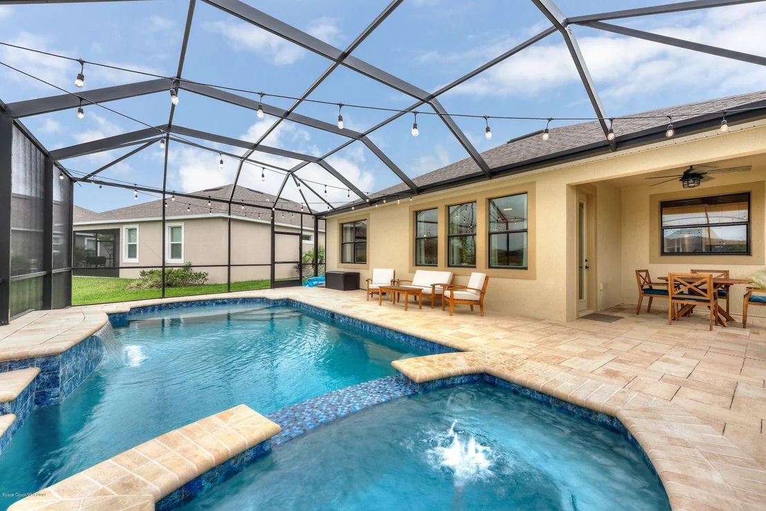 Photo of 7457 Bluemink Lane