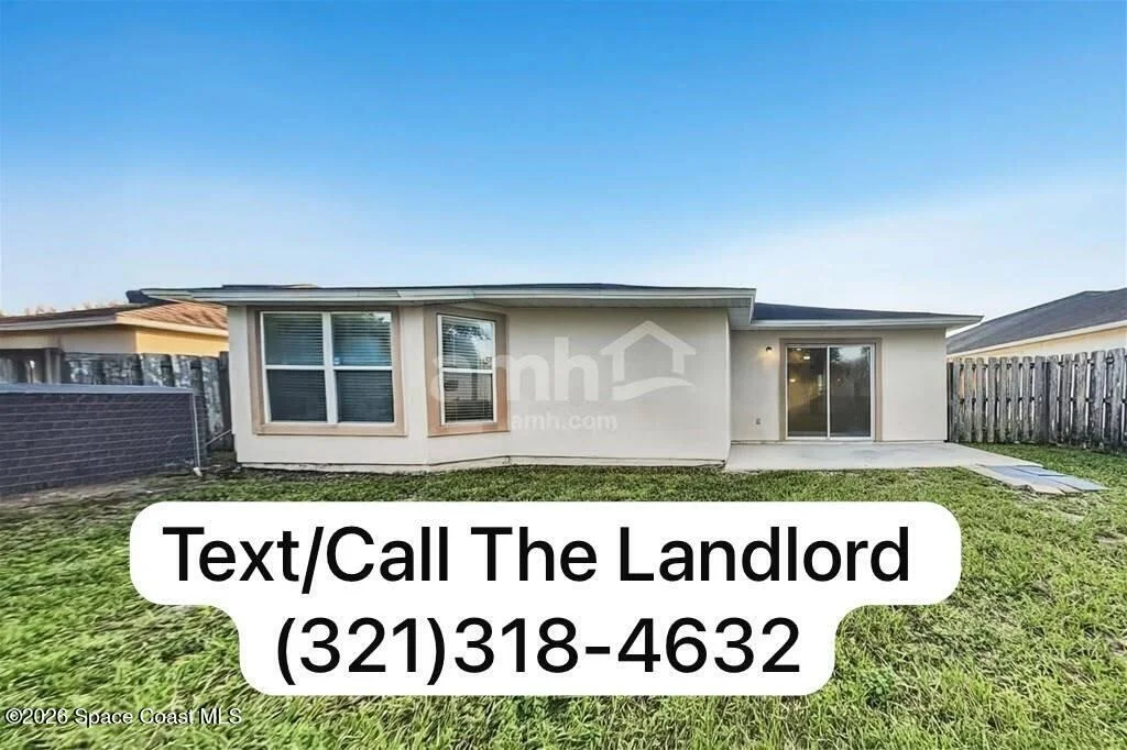 Photo of Unit 2 at 422 Bostwick Circle