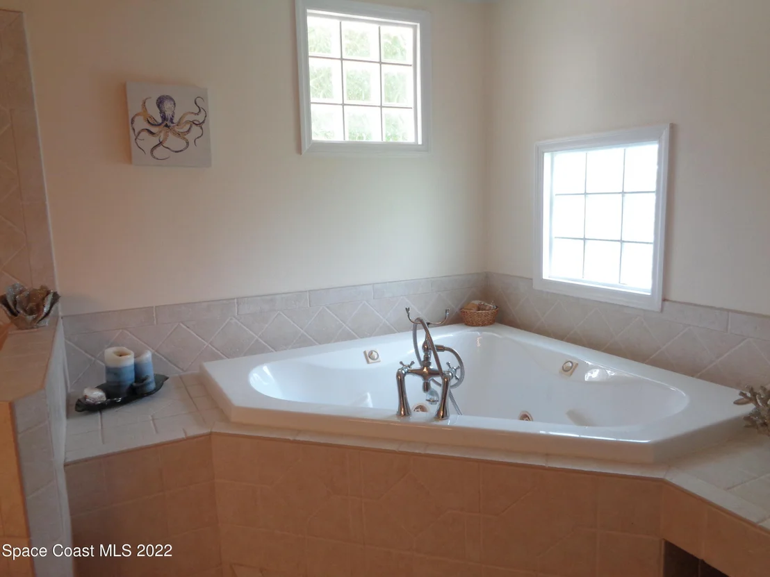 Photo of 3329 Lake View Circle