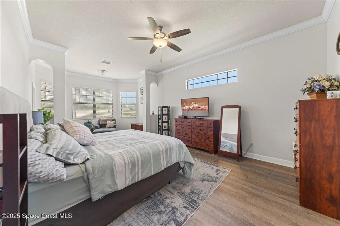 Photo of 2100 Windbrook Drive SE