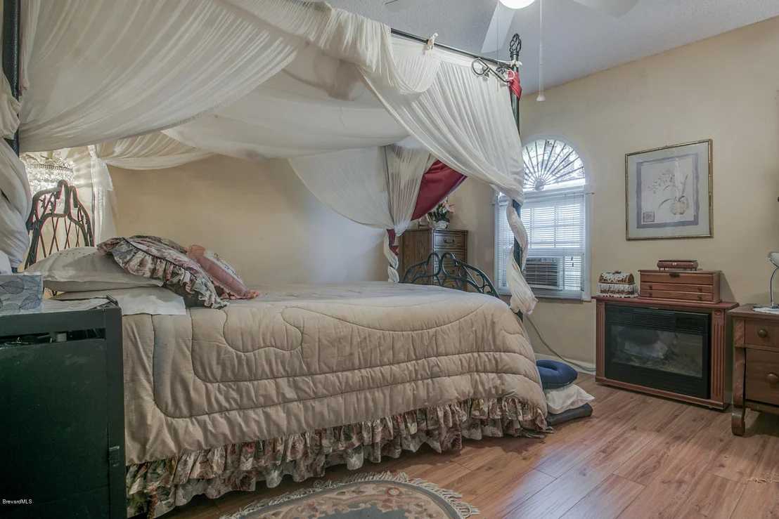 Photo of 177 Sand Pine Road