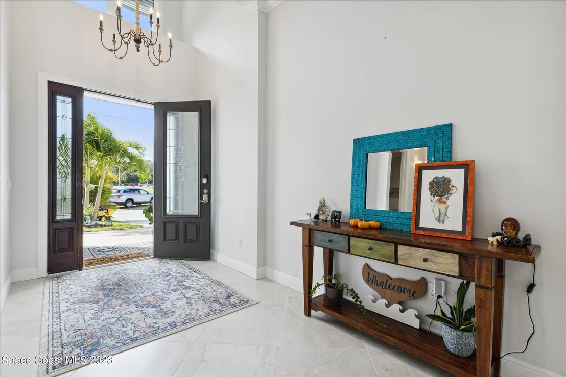 Photo of 3835 Riverside Drive