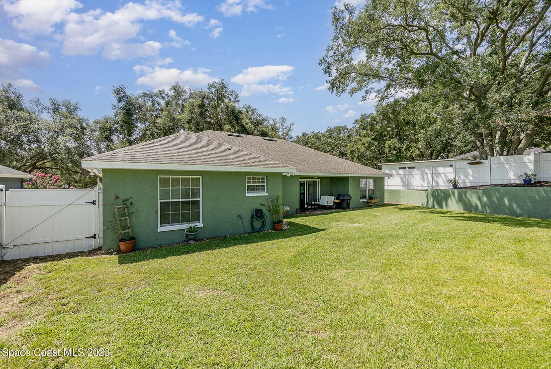 Photo of 11047 Oakshore Lane