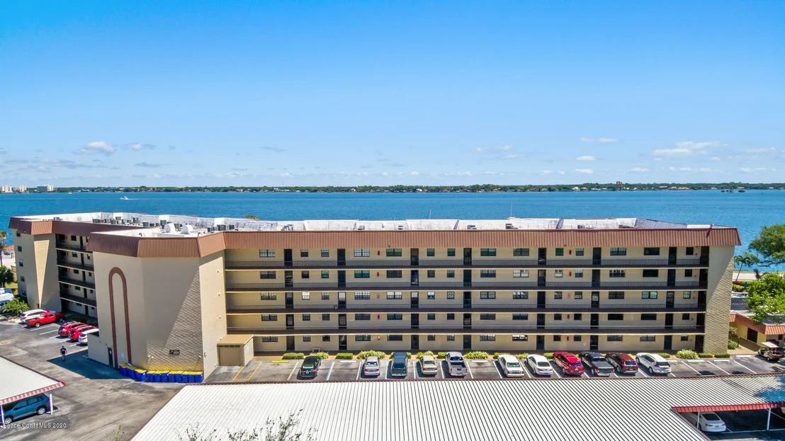Photo of Unit 310 at 1025 Rockledge Drive