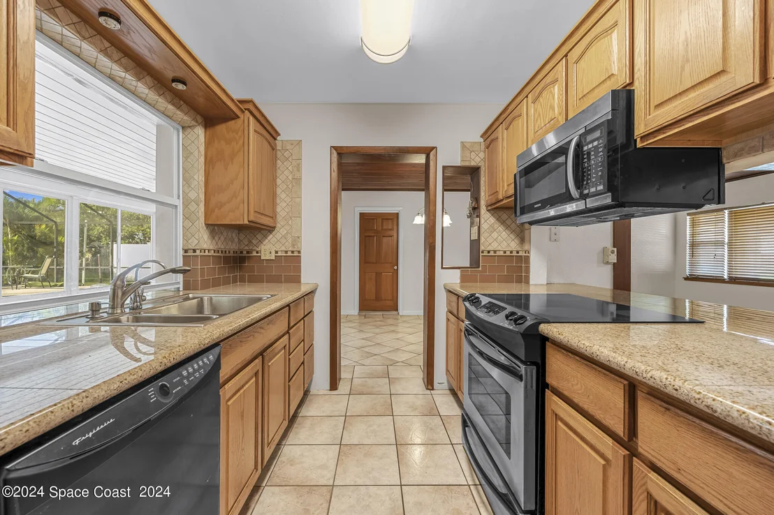 Photo of 319 Howard Lane