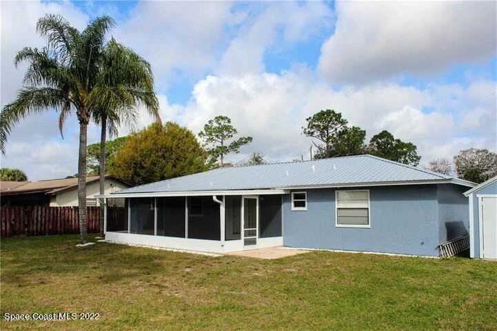 Photo of 5165 Everett Street