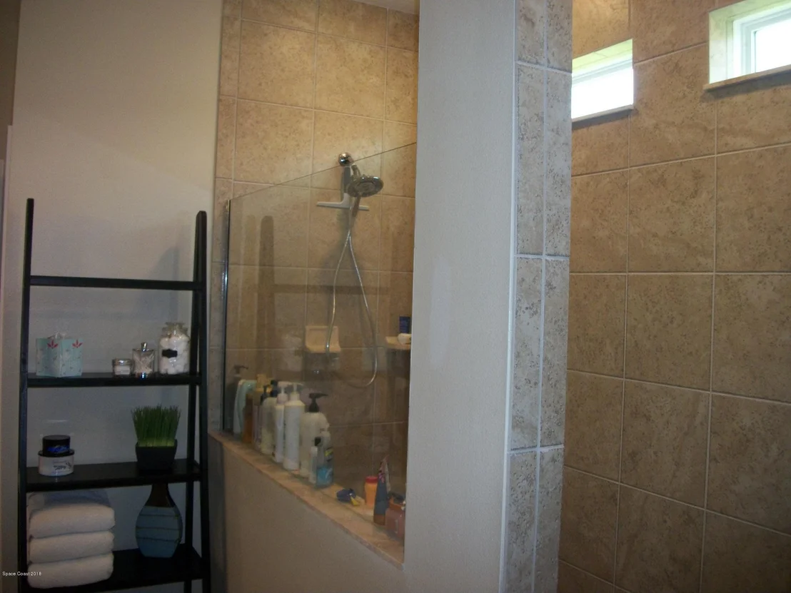 Photo of 1106 Morgan Circle NE