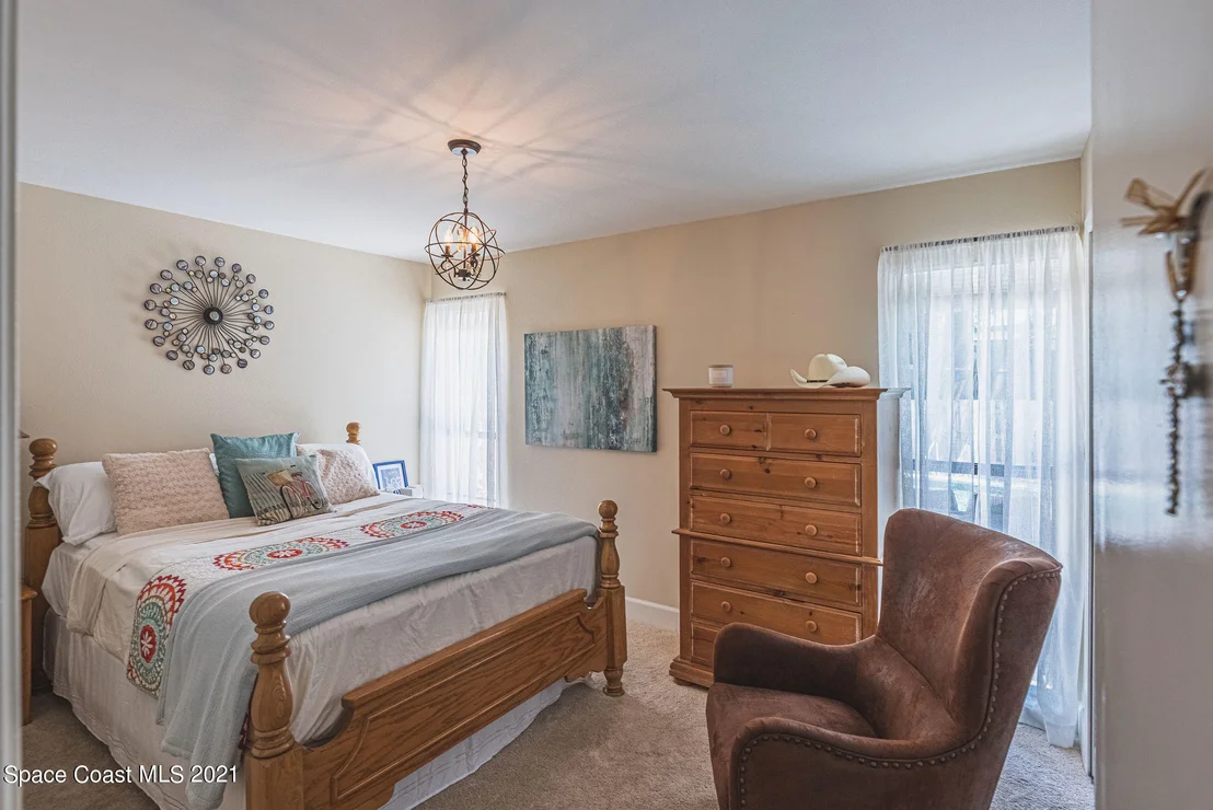 Photo of 460 Willow Tree Drive