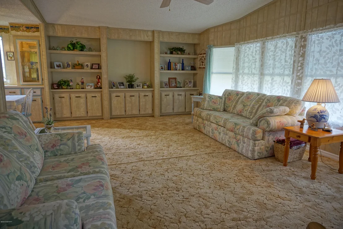 Photo of 1913 Seagrape Street NE