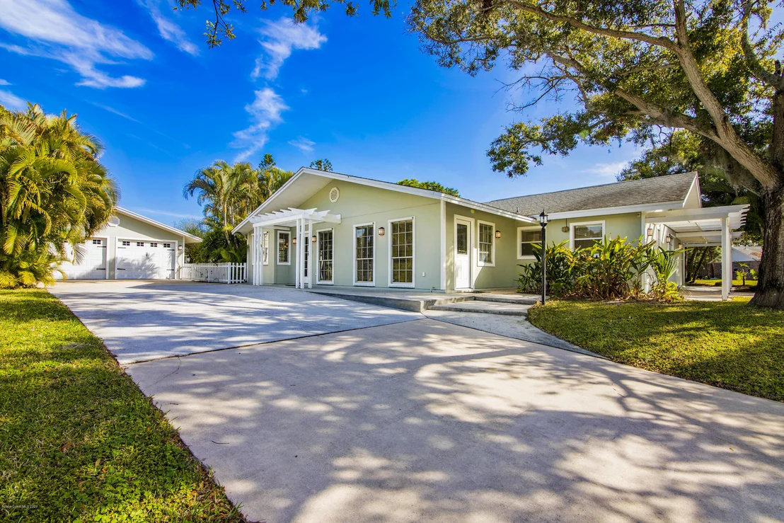 Photo of 572 Royal Palm Drive