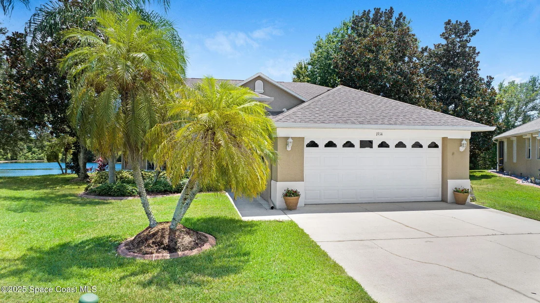 Photo of 1914 Ficus Point Drive