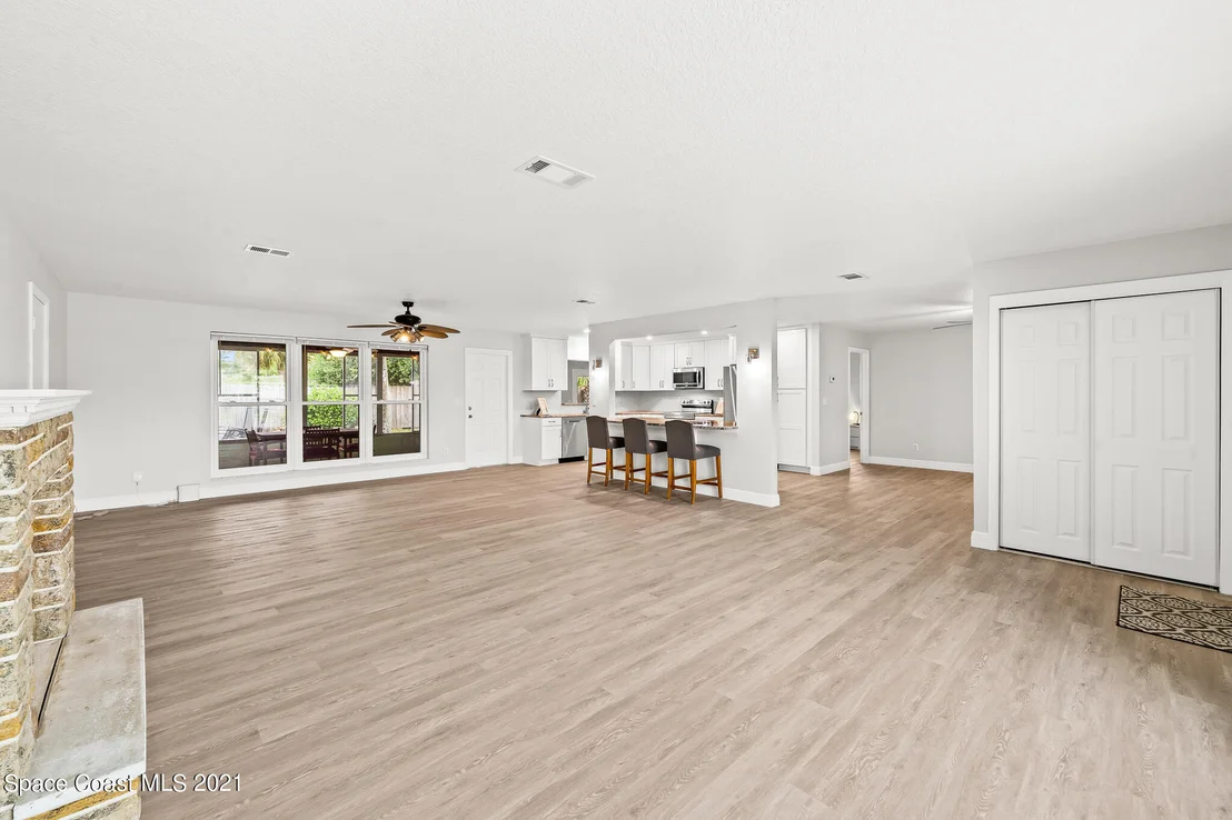 Photo of 1255 Seminole Drive