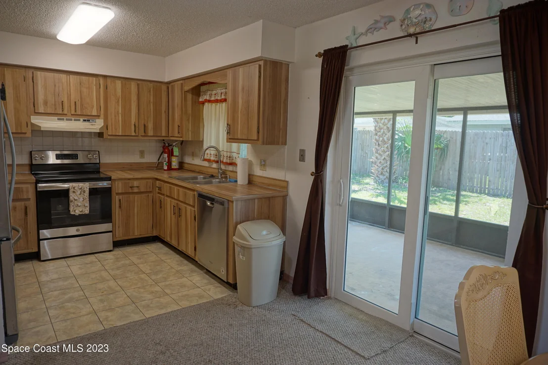 Photo of 688 Walnut Drive