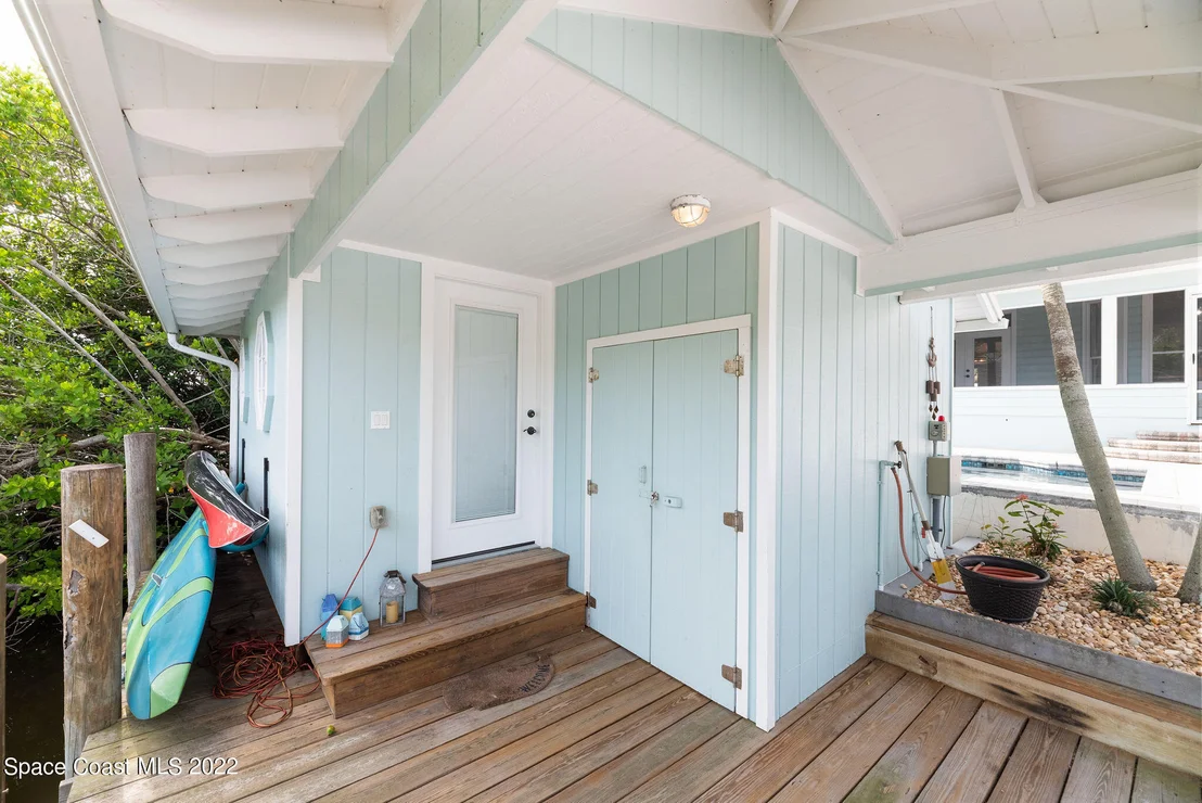 Photo of 416 Riverview Lane