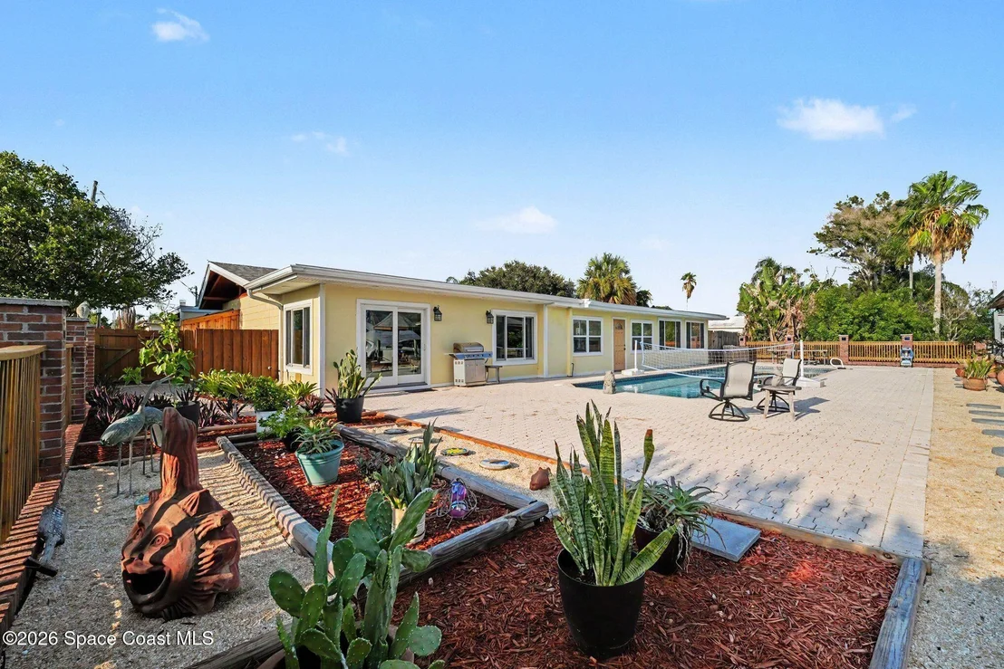 Photo of 459 Angelo Lane