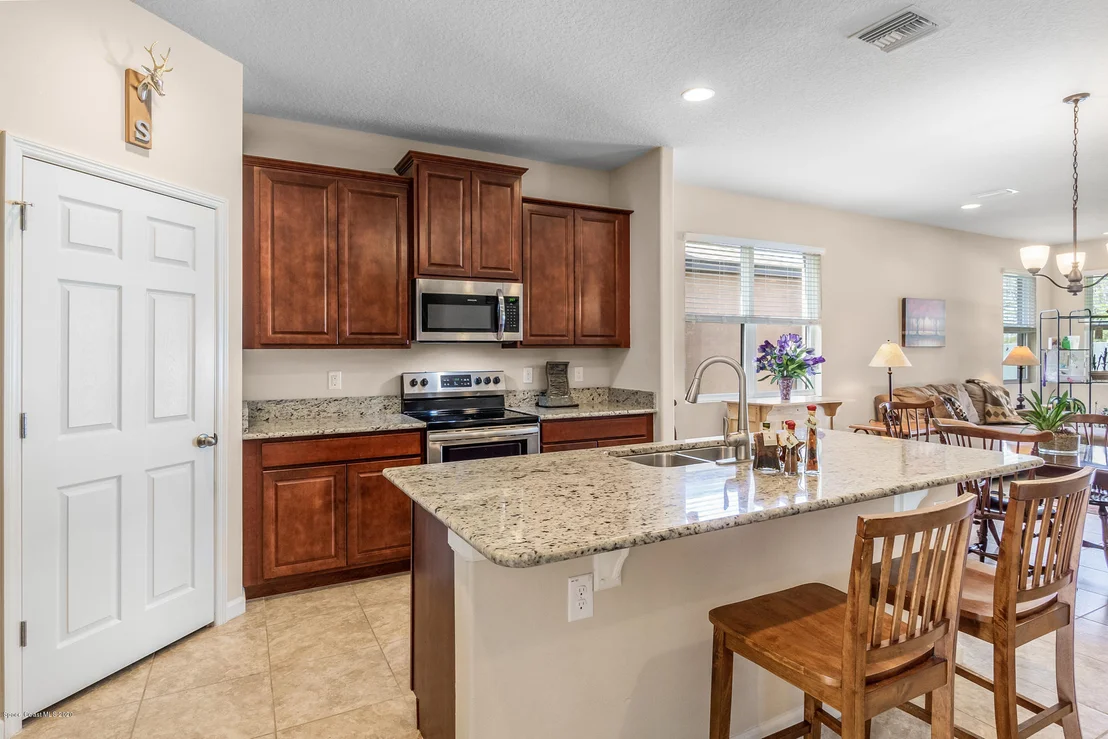 Photo of 1595 Fuji Drive