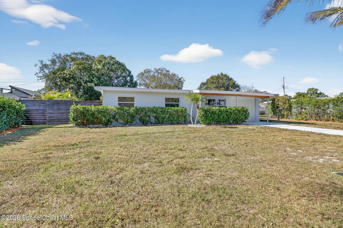 Photo of 1932 Cedarwood Drive