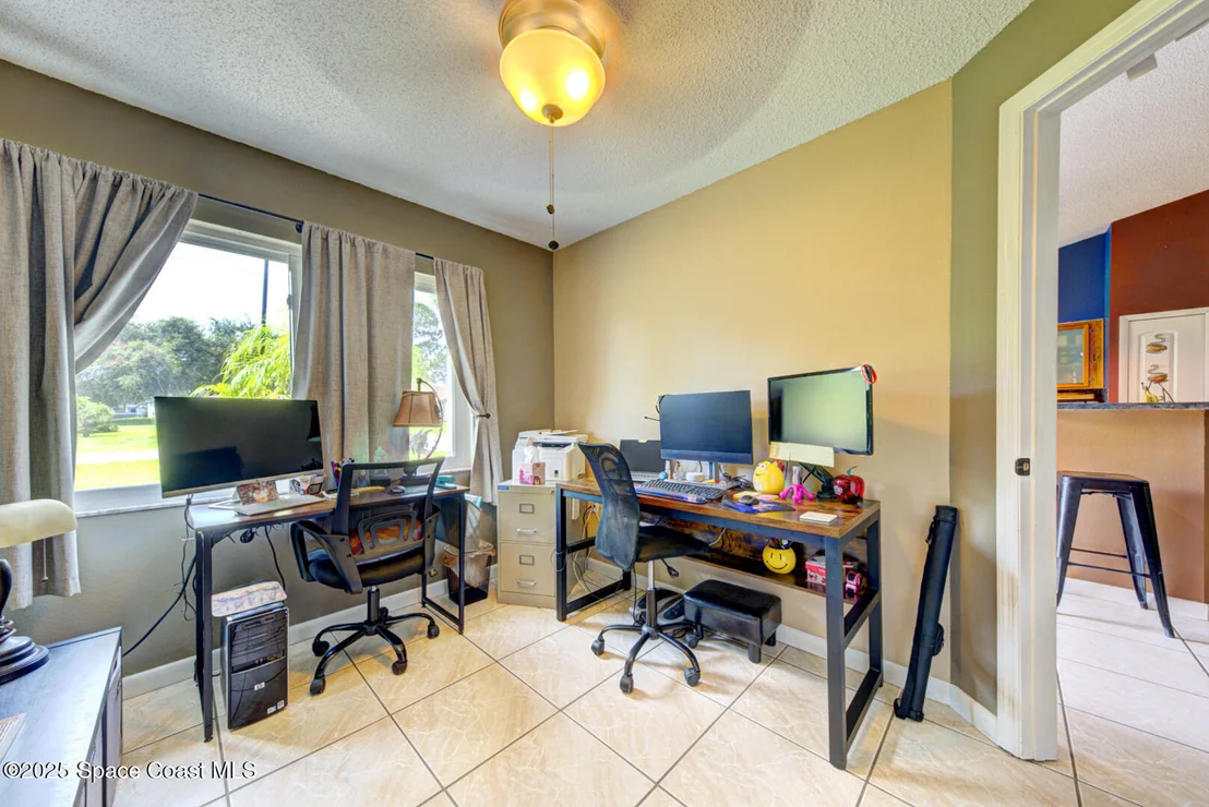Photo of 5370 Holden Road