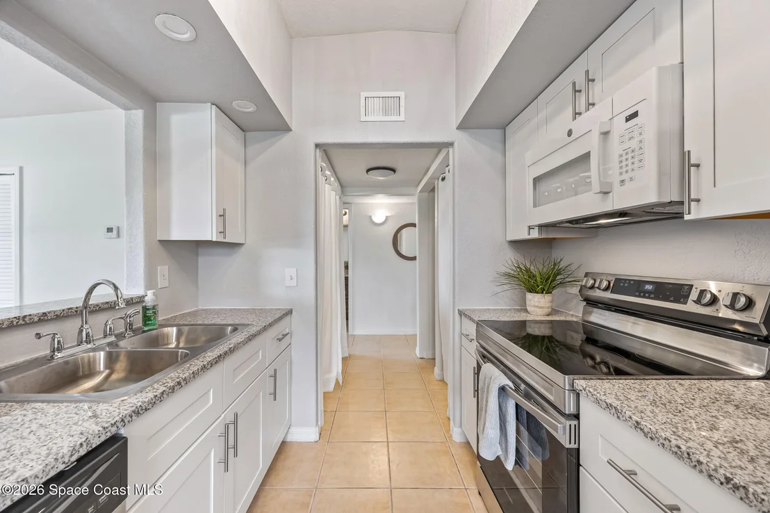 Photo of 777 James Circle NE