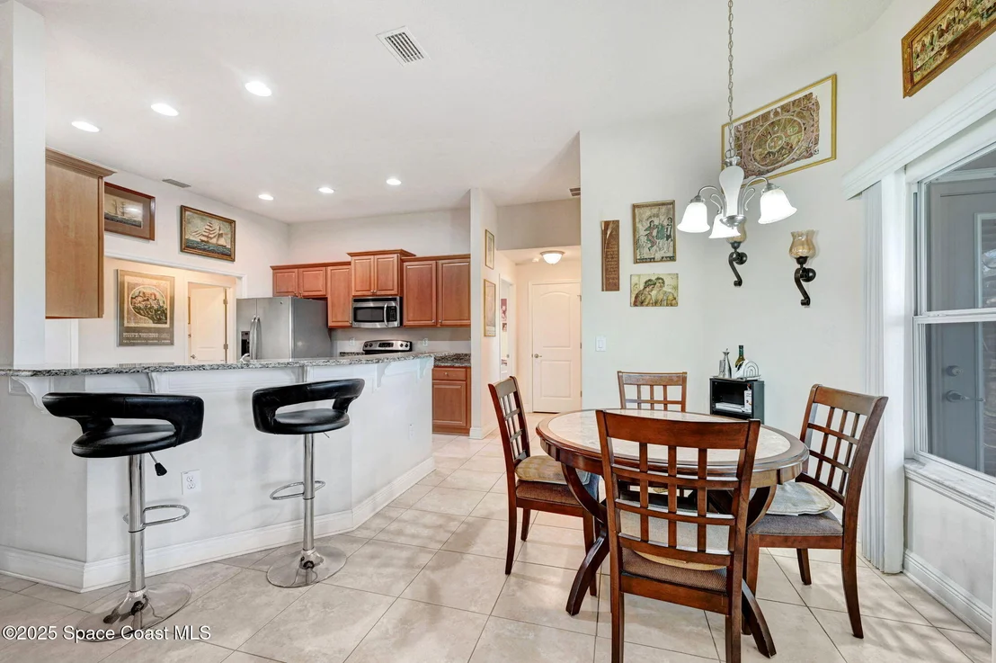 Photo of 2074 Botanica Circle